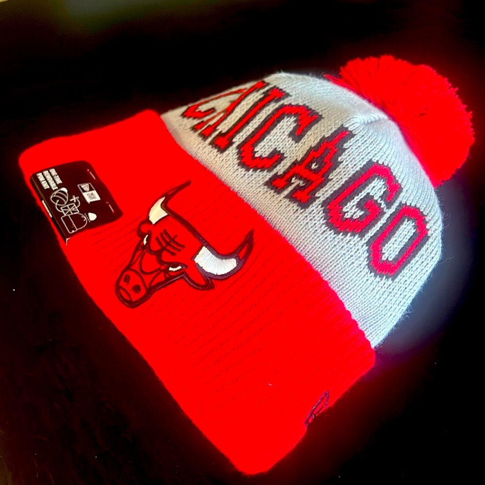 NWT New Chicago Bulls Winter Knit Hat